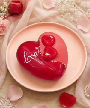 Bánh Entremet Berry Spring Heart of Devotion